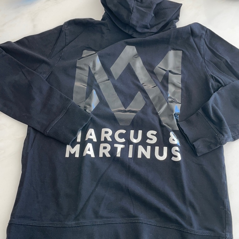 H&M Boys Black Long Sleeve Tee-Size 14